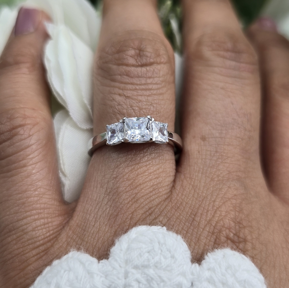🥰 CLASSICAL TRIO RING - Picture 5 of 7